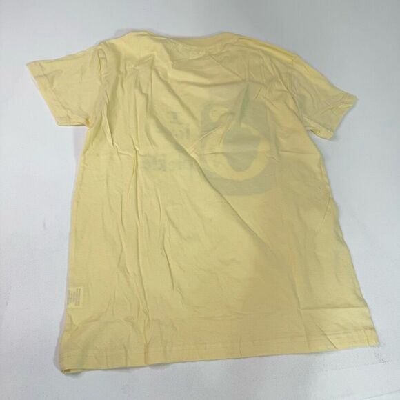 Queer Eye Tee Shirt Mens Small I love A Picklew LGBTQ Pride Yellow Top New - Picture 7 of 8